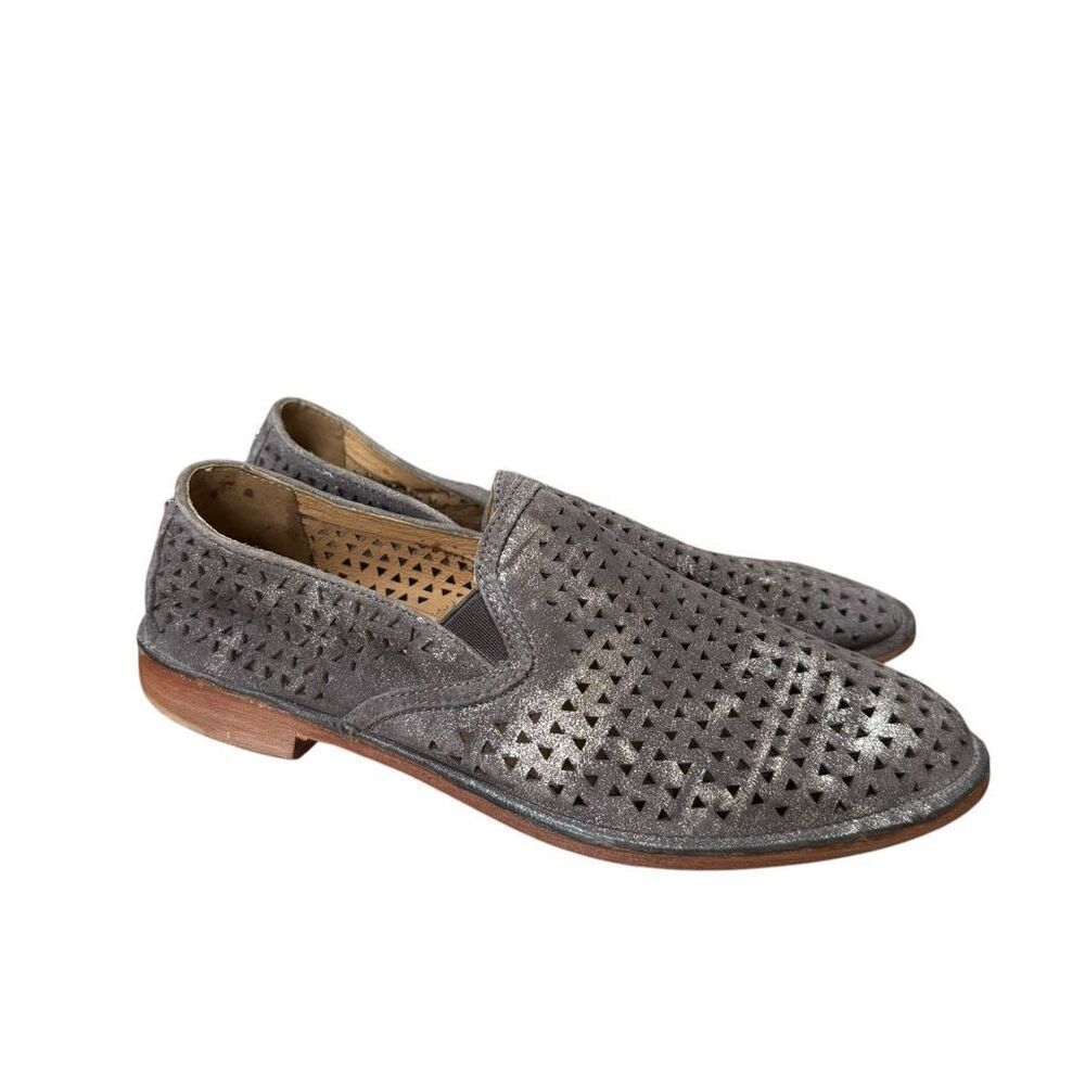 Trask Women's metallic suede Shoes Trask Ali Perforated Loafer size 7